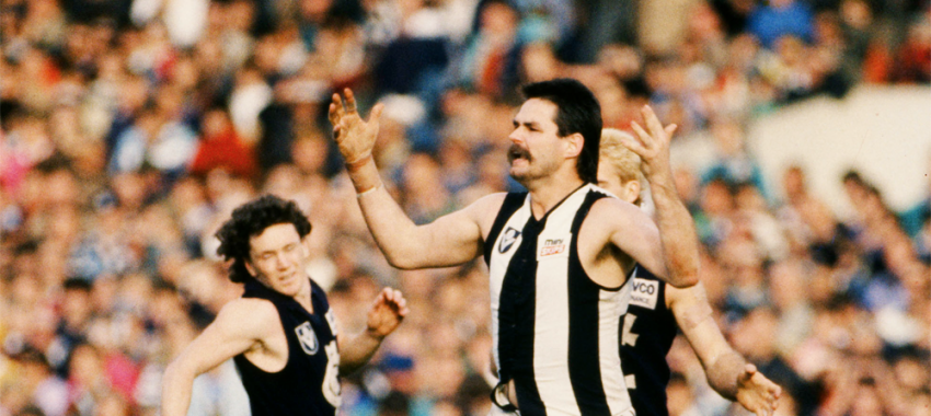 David Cloke shows his frustration on the field during the 1984 VFL match between Collingwood and Carlton.